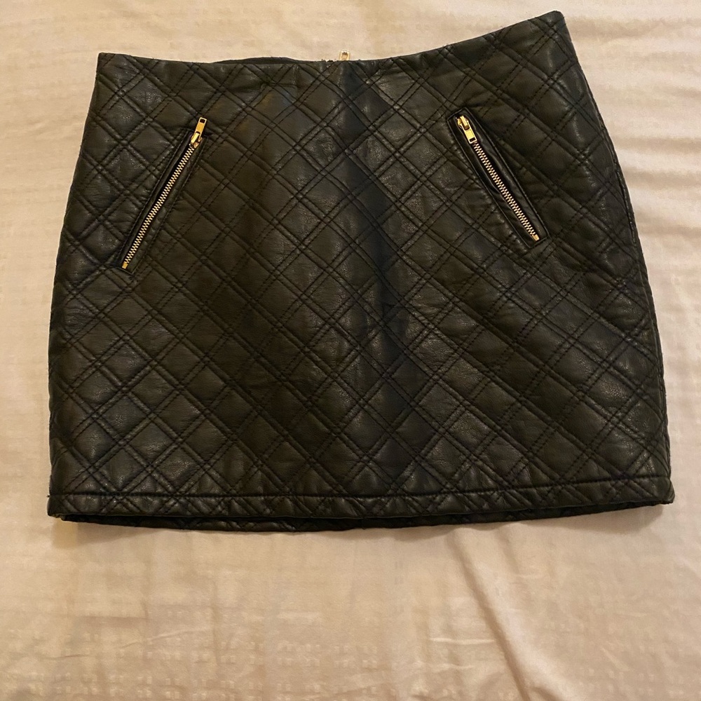 Sexy leather skirt